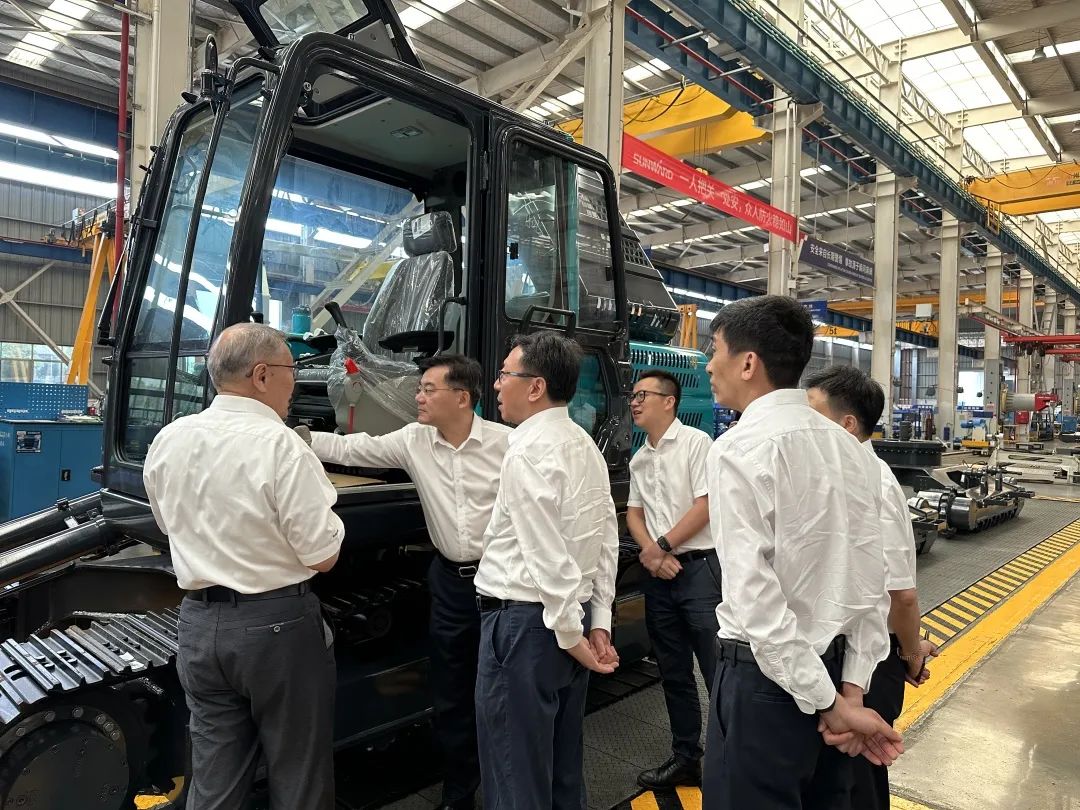 中国联通集团副总经理梁宝俊到访山河智能