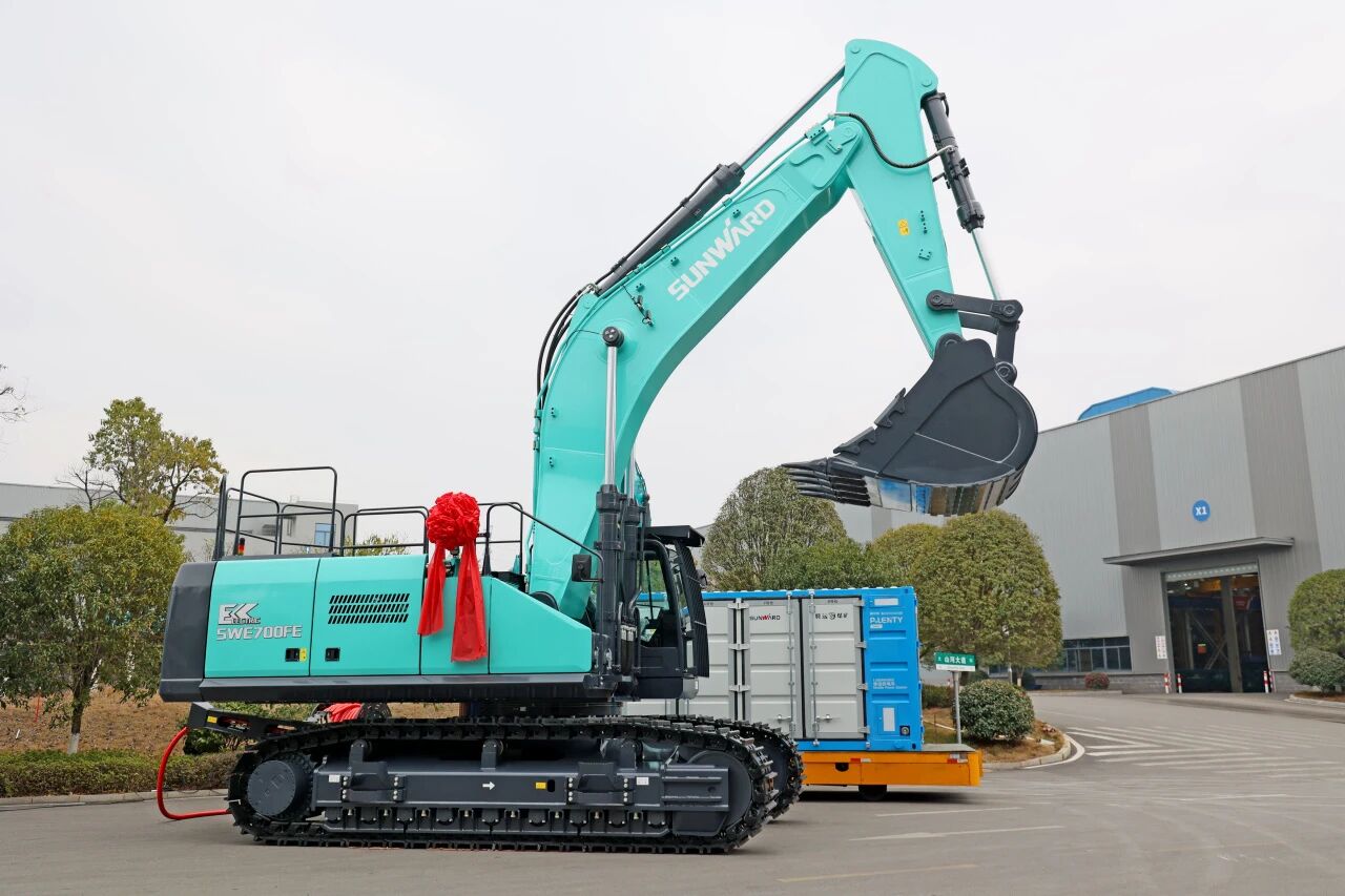 山河智能SWE700FE电动挖掘机成功交付,助力打造绿色智慧矿山