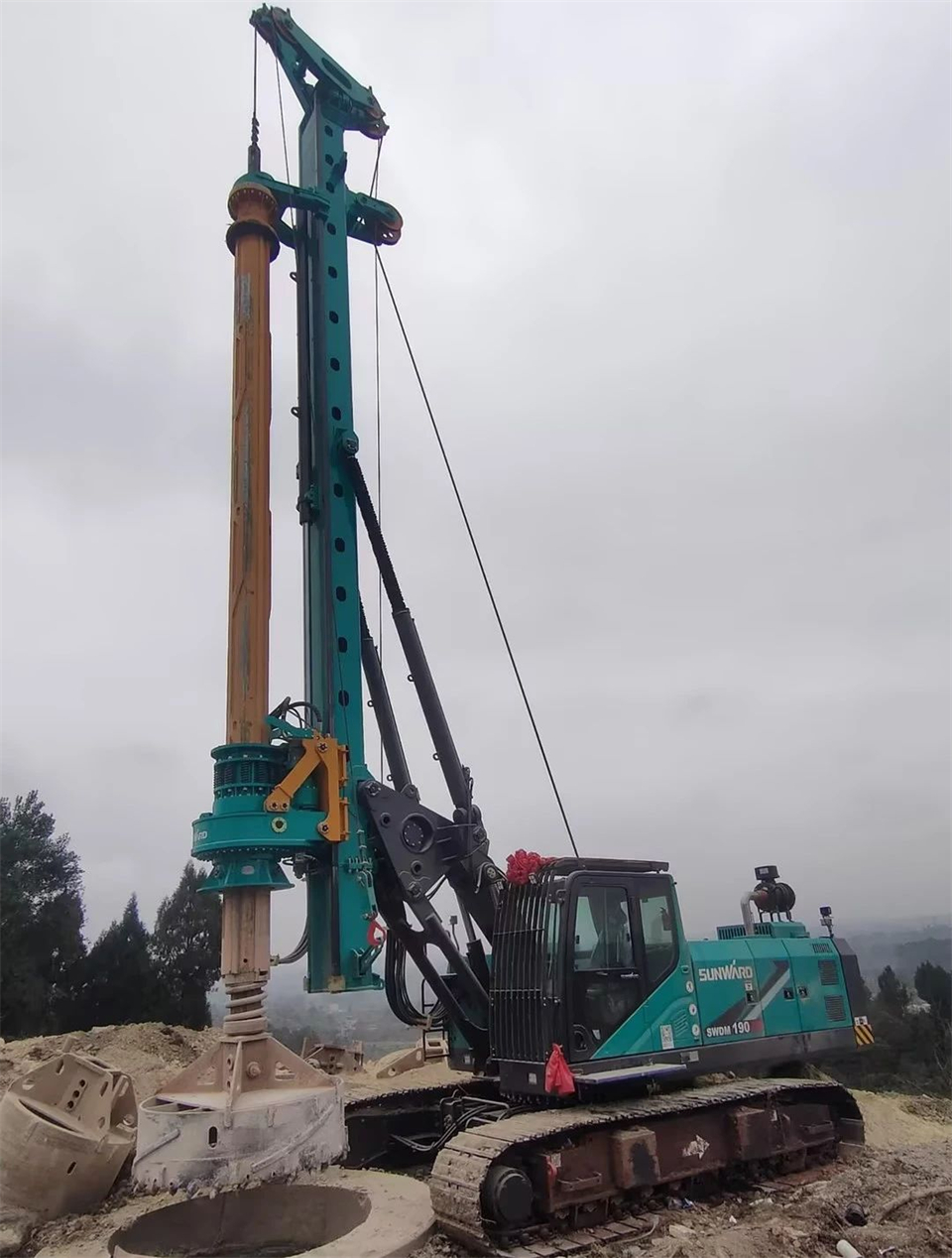 山河智能举办电塔桩技术创新交流会，为电力基础设施建设注入新动力